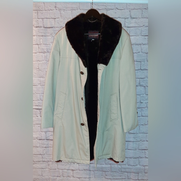 Vintage Topcoat By Lake Forest - Picture 3 of 4